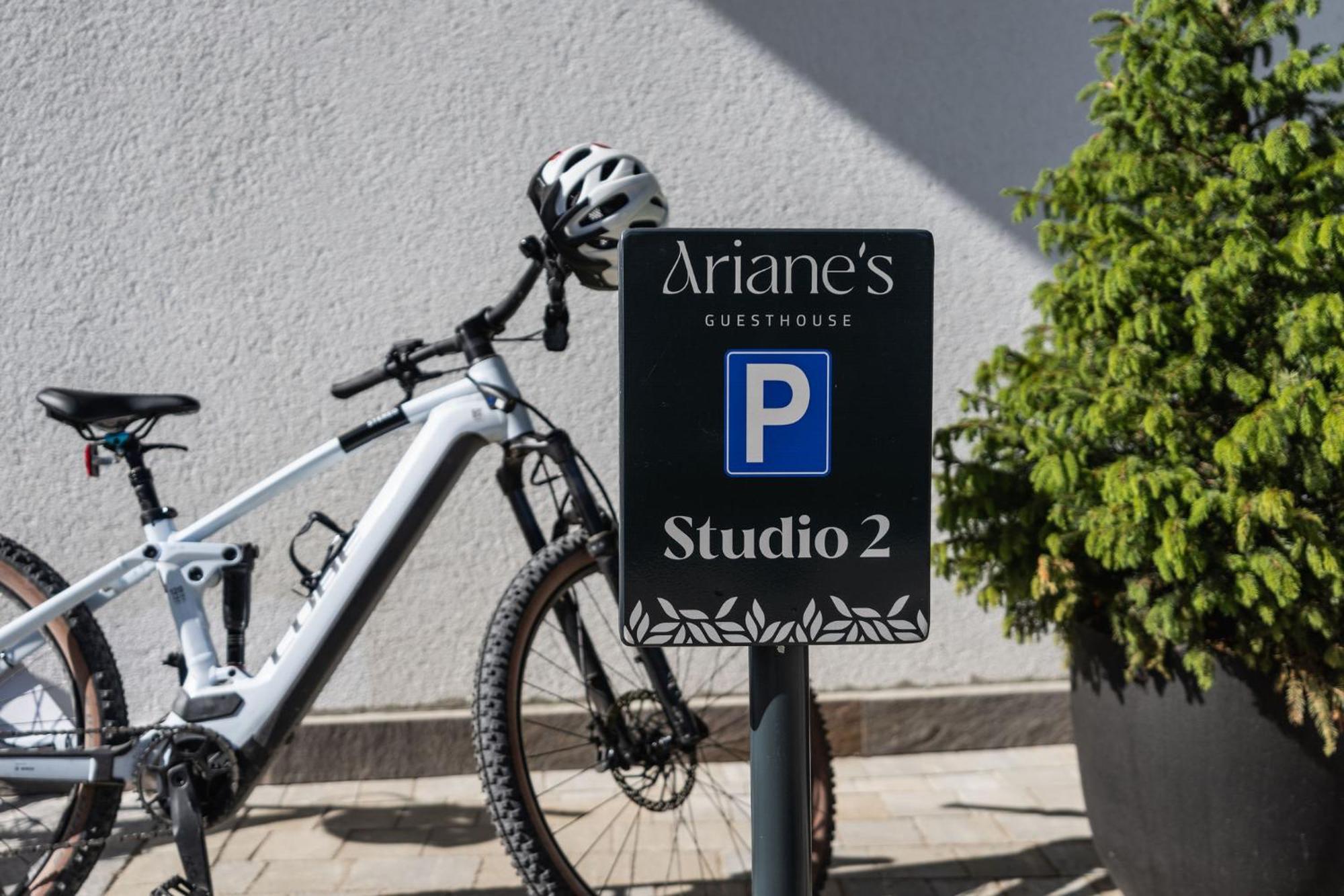 Ariane'S Guesthouse Sesto Kültér fotó